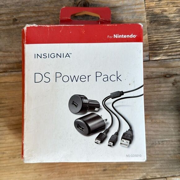 NIB Insignia Nintendo DS Power Pack - Picture 3 of 6